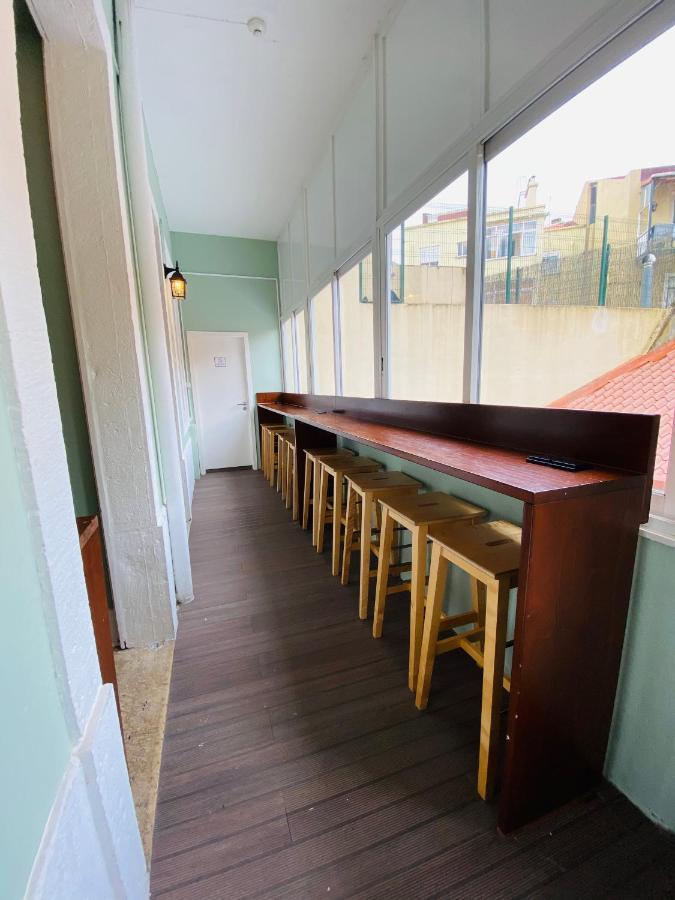 Green Heart Hostel Лиссабон Экстерьер фото