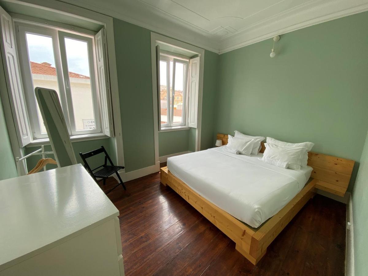 Green Heart Hostel Лиссабон Экстерьер фото
