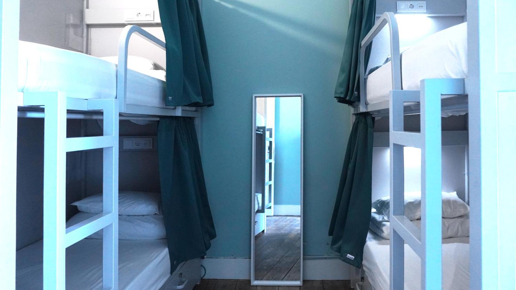 Green Heart Hostel Лиссабон Экстерьер фото